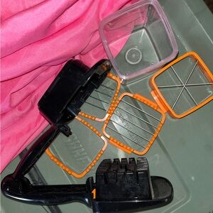 Black and Orange Vegetable Nutri Chopper with Accessories